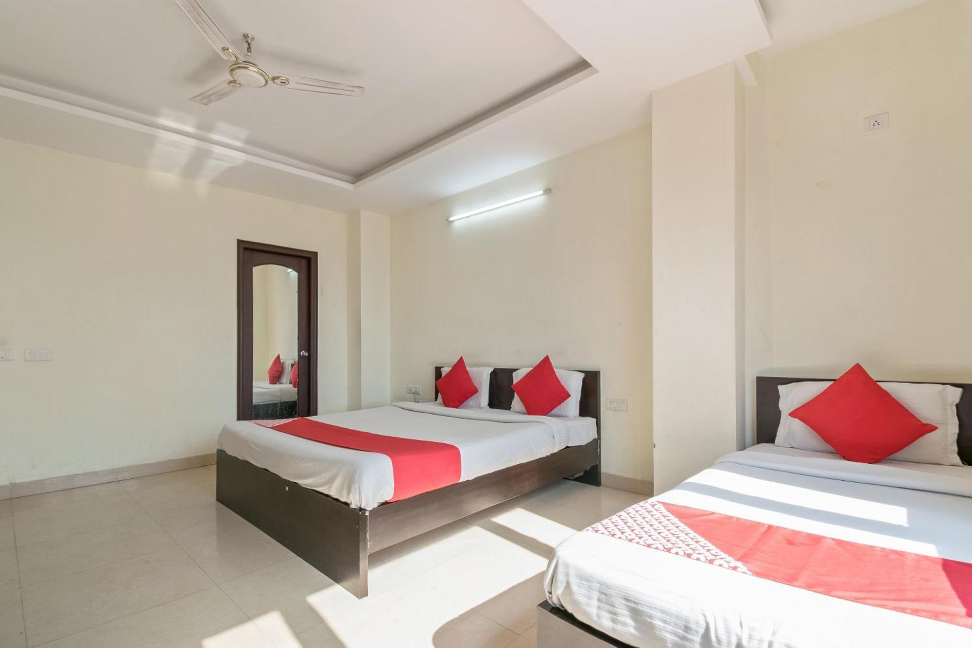 Oyo Hotel Triund Regency Katra  Zewnętrze zdjęcie