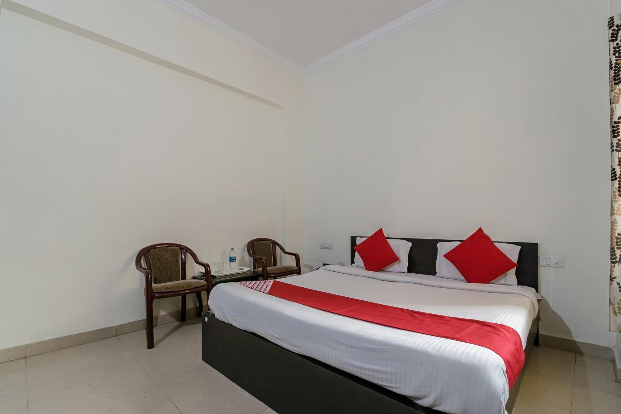Oyo Hotel Triund Regency Katra  Zewnętrze zdjęcie