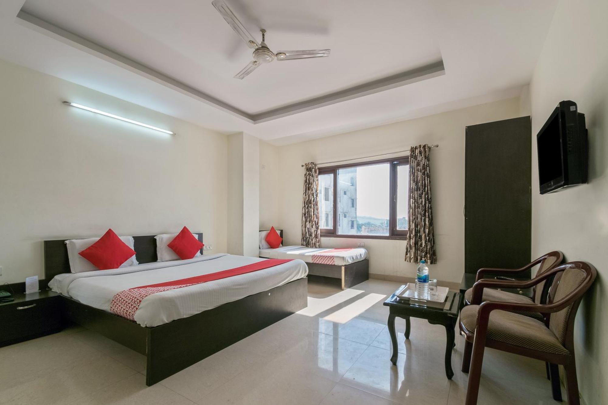 Oyo Hotel Triund Regency Katra  Zewnętrze zdjęcie